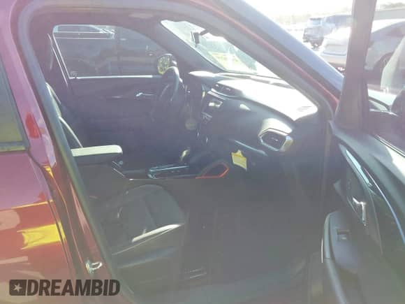 2022 Chevrolet TrailBlazer RS с VIN KL79MTSL6NB110306, выставлен на аукционе IAAI как лот 43510219 с пробегом 39 378 миль миль и . История ставок и продаж доступна на DreamBid. Изображение 5.