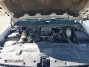 ✅ 2008 Chevrolet Silverado 2500HD 1LT • VIN: 1GCHC23668F121517 • Lot: 42783735. Wystawiony na IAAI z przebiegiem 256 197 mil. Bezpłatny archiwum sprzedaży aukcyjnych z USA i szczegółowy raport historii pojazdu na DreamBid. Zdjęcie 10.