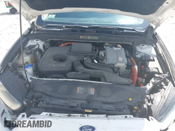 ✅ 2013 Ford Fusion Titanium • VIN: 3FA6P0SU0DR239890 • Lot: 42745530. Wystawiony na IAAI z przebiegiem 129 458 mil. Bezpłatny archiwum sprzedaży aukcyjnych z USA i szczegółowy raport historii pojazdu na DreamBid. Zdjęcie 10.