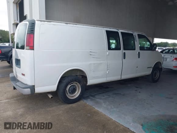 ✅ 2002 GMC Savana • VIN: 1GTGG29R821166934 • Lot: 43870199. Wystawiony na IAAI z przebiegiem 100 037 mil. Bezpłatny archiwum sprzedaży aukcyjnych z USA i szczegółowy raport historii pojazdu na DreamBid. Zdjęcie 4.