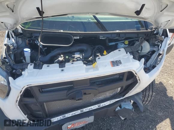 ✅ 2024 Ford Transit Cargo • VIN: 1FTBR1Y82RKB55357 • Lot: 87182735. Wystawiony na Copart z przebiegiem 6 292 mil. Bezpłatny archiwum sprzedaży aukcyjnych z USA i szczegółowy raport historii pojazdu na DreamBid. Zdjęcie 12.