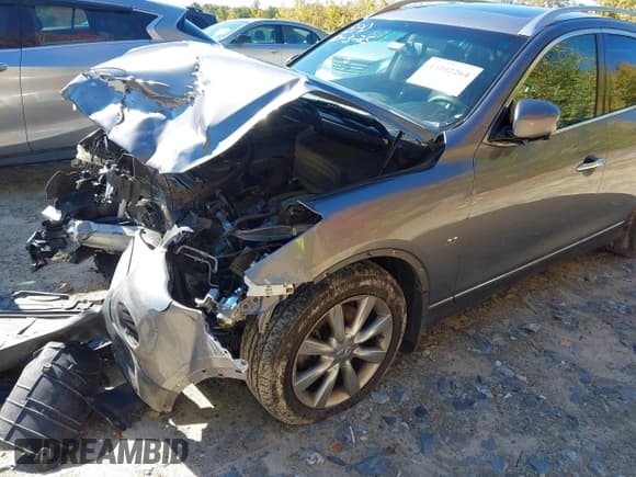 ✅ 2015 Infiniti QX50 Journey • VIN: JN1BJ0HP9FM730677 • Lot: 43392264. Wystawiony na IAAI z przebiegiem Nie podano. Bezpłatny archiwum sprzedaży aukcyjnych z USA i szczegółowy raport historii pojazdu na DreamBid. Zdjęcie 18.