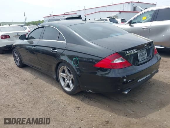 ✅ 2008 Mercedes-Benz CLS 550 • VIN: WDDDJ72X68A124710 • Lot: 42077595. Listed on IAAI with Not provided. Free auction sales archive from the USA and detailed vehicle history report at DreamBid. Image 3.