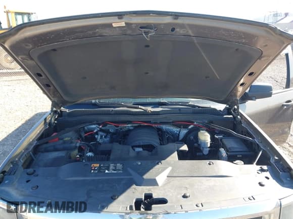 ✅ 2014 Chevrolet Silverado 1500 LT • VIN: 1GCUKREC1EF195422 • Lot: 42053307. Wystawiony na IAAI z przebiegiem 151 391 mil. Bezpłatny archiwum sprzedaży aukcyjnych z USA i szczegółowy raport historii pojazdu na DreamBid. Zdjęcie 10.