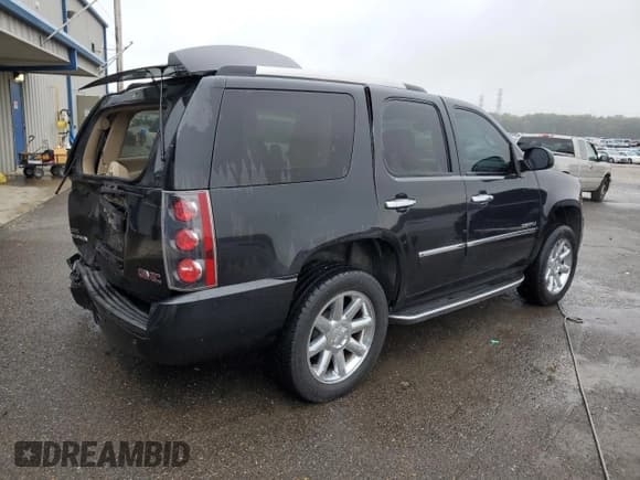 ✅ 2012 GMC Yukon Denali • VIN: 1GKS1EEF7CR182624 • Lot: 89827745. Listed on Copart with Not provided. Free auction sales archive from the USA and detailed vehicle history report at DreamBid. Image 3.