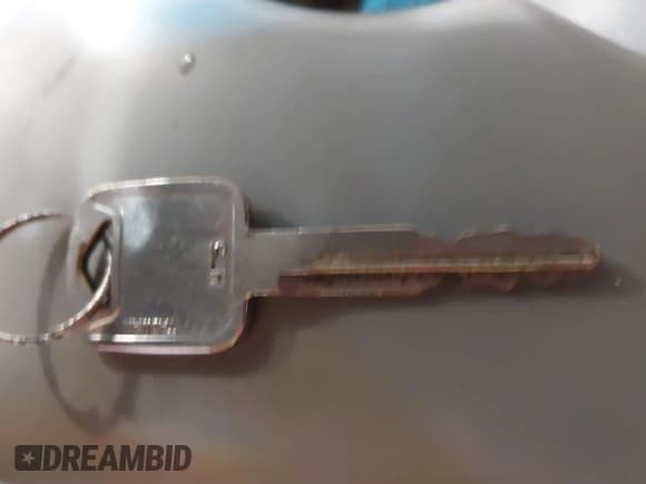 ✅ 1997 Ford F-150 XL • VIN: 1FTEX18L7VKD72386 • Lot: 41667913. Wystawiony na IAAI z przebiegiem 168 813 mil. Bezpłatny archiwum sprzedaży aukcyjnych z USA i szczegółowy raport historii pojazdu na DreamBid. Zdjęcie 11.