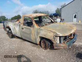 ✅ 2012 Chevrolet Silverado 1500 Work Truck • VIN: 1GCNKPE01CZ295286 • Lot: 43262314. Wystawiony na IAAI z przebiegiem Nie podano. Bezpłatny archiwum sprzedaży aukcyjnych z USA i szczegółowy raport historii pojazdu na DreamBid. Zdjęcie 1.