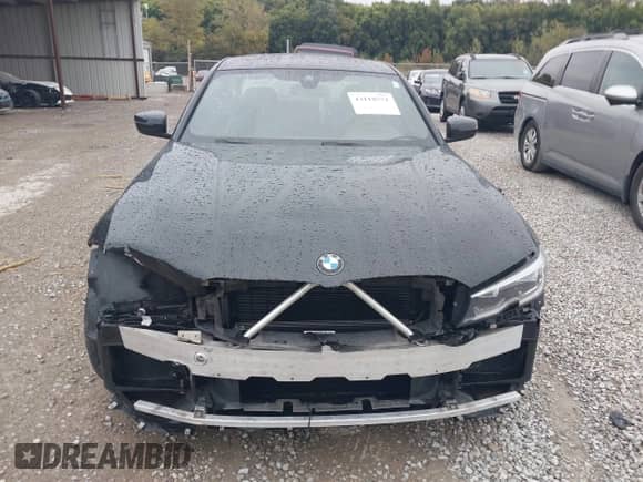 2020 BMW 3 Series 330i xDrive z VIN 3MW5R7J03L8B19154, wystawiony jako IAAI lot #43118571 z przebiegiem 32 086 mil mil oraz . Historia ofert i sprzedaży dostępna na DreamBid. Obrazek 12.