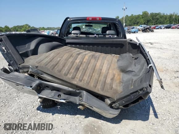 ✅ 2004 Dodge 1500 SLT • VIN: 1D7HA18D24J142143 • Лот: 68744024. Опубликован ранее на Copart с пробегом 181 427 миль. Бесплатный доступ к архиву аукционных продаж из США и подробный отчёт об истории автомобиля на DreamBid. Изображение 6.