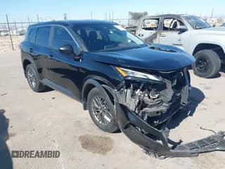 ✅ 2021 Nissan Rogue S • VIN: JN8AT3AA5MW015136 • Lot: 43671638. Listed on IAAI with 39,073 mi. Free auction sales archive from the USA and detailed vehicle history report at DreamBid. Image 1.