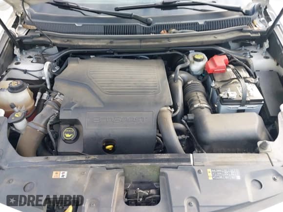 ✅ 2019 Lincoln MKT Reserve • VIN: 2LMHJ5AT2KBL00694 • Лот: 43639684. Опубликован ранее на IAAI с пробегом 121 171 миль. Бесплатный доступ к архиву аукционных продаж из США и подробный отчёт об истории автомобиля на DreamBid. Изображение 10.