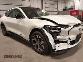 ✅ 2022 Ford Mustang Mach-E Premium • VIN: 3FMTK3SU1NMA56411 • Lot: 43032515. Listed on IAAI with 10,843 mi. Free auction sales archive from the USA and detailed vehicle history report at DreamBid. Image 1.