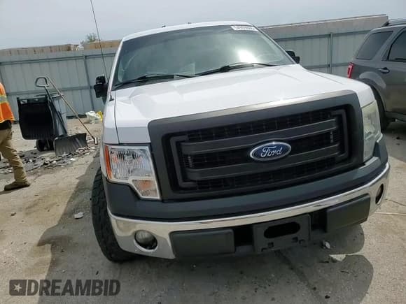 ✅ 2014 Ford F-150 XL • VIN: 1FTFX1CT1EKF80534 • Лот: 54909865. Опубликован ранее на Copart с пробегом 147 371 миль. Бесплатный доступ к архиву аукционных продаж из США и подробный отчёт об истории автомобиля на DreamBid. Изображение 13.