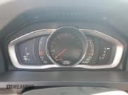 ✅ 2018 Volvo V60 • VIN: YV440MWK7J2049930 • Lot: 80569755. Wystawiony na Copart z przebiegiem 187 397 mil. Bezpłatny archiwum sprzedaży aukcyjnych z USA i szczegółowy raport historii pojazdu na DreamBid. Zdjęcie 9.