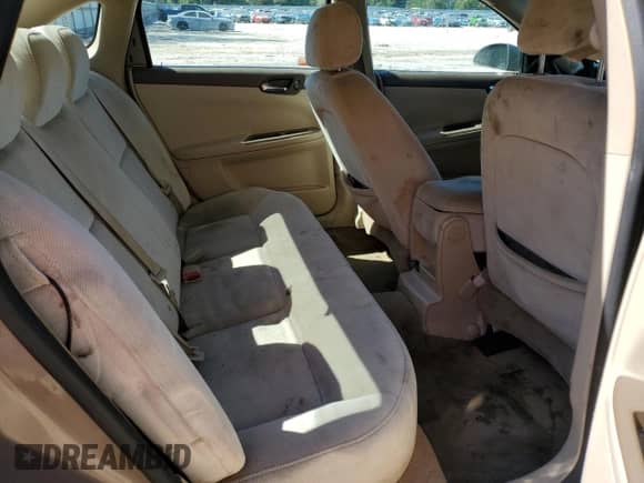 2007 Chevrolet Impala LS z VIN 2G1WB58K579142294, wystawiony jako Copart lot #86712075 z przebiegiem 219 087 mil mil oraz Szkoda całkowita • Salvage title. Historia ofert i sprzedaży dostępna na DreamBid. Obrazek 10.