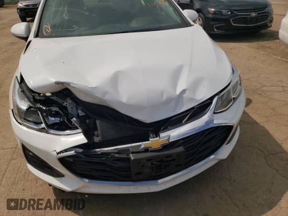 ✅ 2019 Chevrolet Cruze LS • VIN: 1G1BC5SM0K7101796 • Лот: 57268192. Размещён на Copart с пробегом 73 045 миль миль. Получите бесплатный доступ к архиву аукционных продаж из США и посмотрите подробный отчёт об истории автомобиля на DreamBid. Изображение 9.