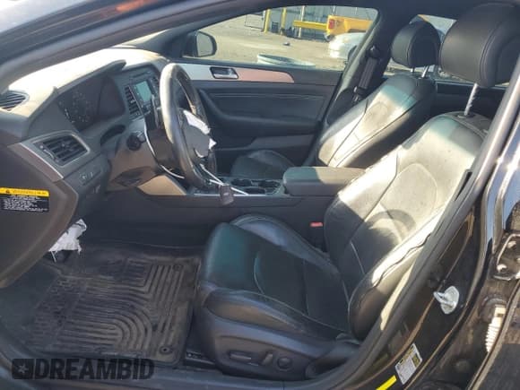 ✅ 2015 Hyundai Sonata Sport • VIN: 5NPE34AB6FH210389 • Lot: 53758385. Wystawiony na Copart z przebiegiem 130 095 mil. Bezpłatny archiwum sprzedaży aukcyjnych z USA i szczegółowy raport historii pojazdu na DreamBid. Zdjęcie 7.