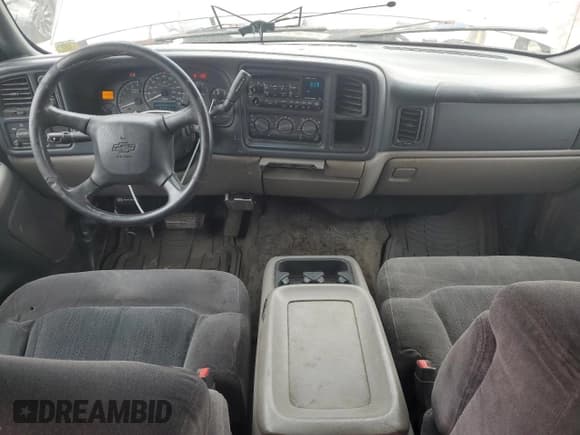 ✅ 2002 Chevrolet Suburban LS • VIN: 3GNGK26U72G266300 • Лот: 87486704. Опубликован ранее на Copart с пробегом 278 371 миль. Бесплатный доступ к архиву аукционных продаж из США и подробный отчёт об истории автомобиля на DreamBid. Изображение 8.