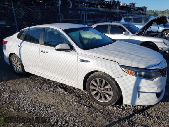 ✅ 2017 Kia Optima LX • VIN: 5XXGT4L30HG162465 • Lot: 43450494. Wystawiony na IAAI z przebiegiem 158 841 mil. Bezpłatny archiwum sprzedaży aukcyjnych z USA i szczegółowy raport historii pojazdu na DreamBid. Zdjęcie 13.