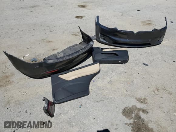 ✅ 2016 Tesla Model X P90D • VIN: 5YJXCBE43GF000907 • Lot: 52692295. Wystawiony na Copart z przebiegiem 94 606 mil. Bezpłatny archiwum sprzedaży aukcyjnych z USA i szczegółowy raport historii pojazdu na DreamBid. Zdjęcie 14.