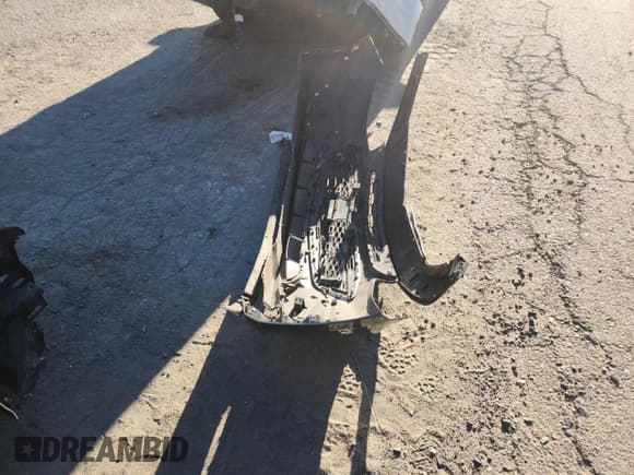 ✅ 2017 Chevrolet Malibu LS • VIN: 1G1ZB5ST0HF108237 • Lot: 90821405. Listed on Copart with 111,373 mi. Free auction sales archive from the USA and detailed vehicle history report at DreamBid. Image 12.