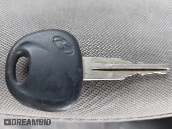 ✅ 2011 Hyundai Accent GLS • VIN: KMHCN4AC8BU597226 • Лот: 41963682. Опубликован ранее на IAAI с пробегом 166 020 миль. Бесплатный доступ к архиву аукционных продаж из США и подробный отчёт об истории автомобиля на DreamBid. Изображение 11.