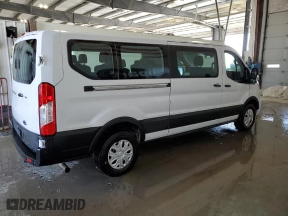 ✅ 2022 Ford Transit Passenger XL • VIN: 1FBAX2Y87NKA84176 • Lot: 50800985. Wystawiony na Copart z przebiegiem 77 909 mil. Bezpłatny archiwum sprzedaży aukcyjnych z USA i szczegółowy raport historii pojazdu na DreamBid. Zdjęcie 3.