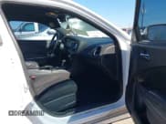 ✅ 2013 Dodge Charger SE • VIN: 2C3CDXBG4DH683752 • Lot: 43597017. Wystawiony na IAAI z przebiegiem 237 399 mil. Bezpłatny archiwum sprzedaży aukcyjnych z USA i szczegółowy raport historii pojazdu na DreamBid. Zdjęcie 5.