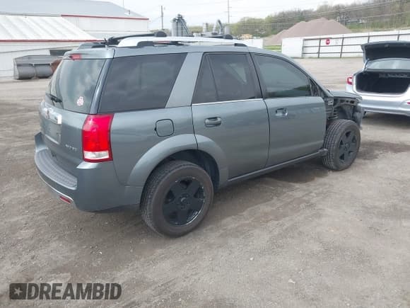 ✅ 2006 Saturn VUE • VIN: 5GZCZ63466S891802 • Lot: 42053473. Wystawiony na IAAI z przebiegiem 133 439 mil. Bezpłatny archiwum sprzedaży aukcyjnych z USA i szczegółowy raport historii pojazdu na DreamBid. Zdjęcie 4.