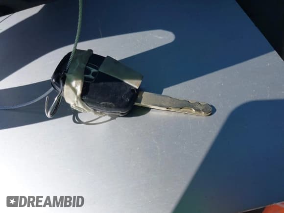 ✅ 2010 Honda Insight LX • VIN: JHMZE2H5XAS033628 • Lot: 42326613. Listed on IAAI with 239,068 mi. Free auction sales archive from the USA and detailed vehicle history report at DreamBid. Image 11.