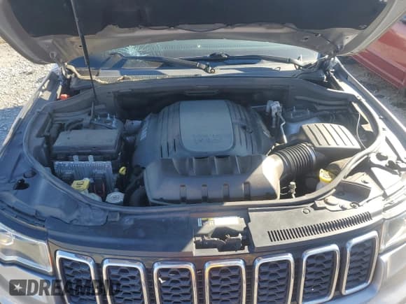 ✅ 2018 Jeep Grand Cherokee Limited • VIN: 1C4RJFBT2JC344010 • Lot: 45339135. Listed on Copart with 90,202 mi. Free auction sales archive from the USA and detailed vehicle history report at DreamBid. Image 11.