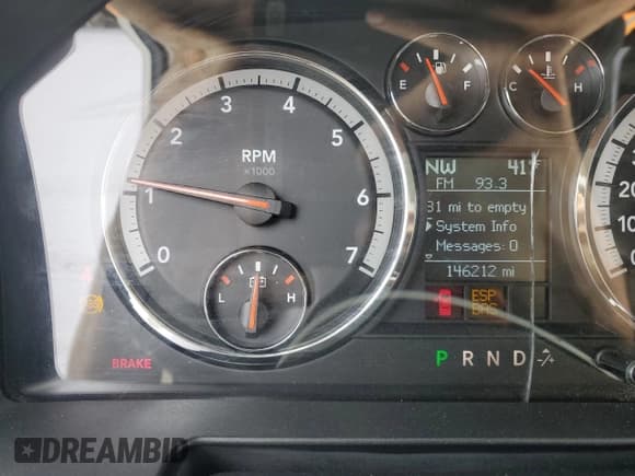 ✅ 2009 Dodge 1500 SLT • VIN: 1D3HV13T89J530876 • Lot: 48057665. Wystawiony na Copart z przebiegiem 146 212 mil. Bezpłatny archiwum sprzedaży aukcyjnych z USA i szczegółowy raport historii pojazdu na DreamBid. Zdjęcie 9.