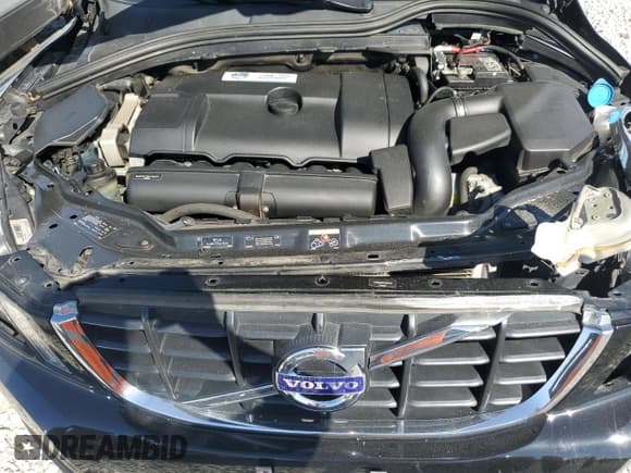 ✅ 2011 Volvo XC60 3.2L • VIN: YV4952DZ7B2220186 • Lot: 84383615. Listed on Copart with 130,920 mi. Free auction sales archive from the USA and detailed vehicle history report at DreamBid. Image 11.