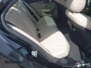 ✅ 2015 Mercedes-Benz C 300 Luxury • VIN: 55SWF4KB5FU005072 • Lot: 43271086. Wystawiony na IAAI z przebiegiem 145 119 mil. Bezpłatny archiwum sprzedaży aukcyjnych z USA i szczegółowy raport historii pojazdu na DreamBid. Zdjęcie 8.