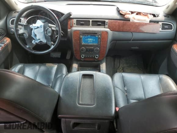 ✅ 2011 Chevrolet Silverado 2500HD LTZ • VIN: 1GC1KYC88BF223532 • Lot: 59141315. Listed on Copart with 243,733 mi. Free auction sales archive from the USA and detailed vehicle history report at DreamBid. Image 8.