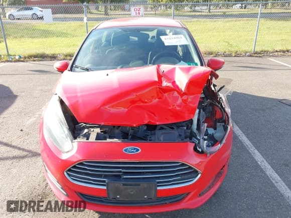 ✅ 2014 Ford Fiesta SE • VIN: 3FADP4BJ5EM239399 • Lot: 43334063. Wystawiony na IAAI z przebiegiem 92 341 mil. Bezpłatny archiwum sprzedaży aukcyjnych z USA i szczegółowy raport historii pojazdu na DreamBid. Zdjęcie 6.