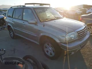 ✅ 2003 Suzuki XL7 Touring • VIN: JS3TX92V134111998 • Lot: 43799025. Wystawiony na IAAI z przebiegiem 184 939 mil. Bezpłatny archiwum sprzedaży aukcyjnych z USA i szczegółowy raport historii pojazdu na DreamBid. Zdjęcie 1.