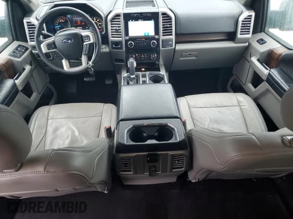 ✅ 2016 Ford F-150 Lariat • VIN: 1FTEW1CP5GFC26447 • Lot: 84439895. Wystawiony na Copart z przebiegiem 127 807 mil. Bezpłatny archiwum sprzedaży aukcyjnych z USA i szczegółowy raport historii pojazdu na DreamBid. Zdjęcie 8.