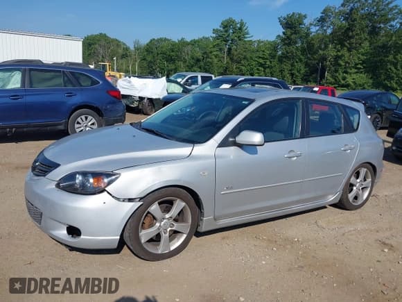 ✅ 2005 Mazda 3 s • VIN: JM1BK143351260133 • Lot: 42947331. Listed on IAAI with 158,209 mi. Free auction sales archive from the USA and detailed vehicle history report at DreamBid. Image 12.