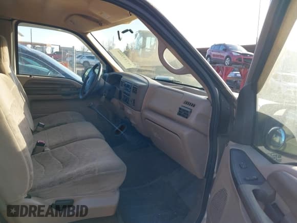 ✅ 1999 Ford F-250 XL • VIN: 1FTNX20FXXEF09561 • Lot: 41717288. Listed on IAAI with 203,416 mi. Free auction sales archive from the USA and detailed vehicle history report at DreamBid. Image 5.