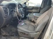 ✅ 2019 Chevrolet Silverado 1500 LT • VIN: 3GCPWCED5KG155295 • Lot: 75505634. Wystawiony na Copart z przebiegiem 212 411 mil. Bezpłatny archiwum sprzedaży aukcyjnych z USA i szczegółowy raport historii pojazdu na DreamBid. Zdjęcie 7.