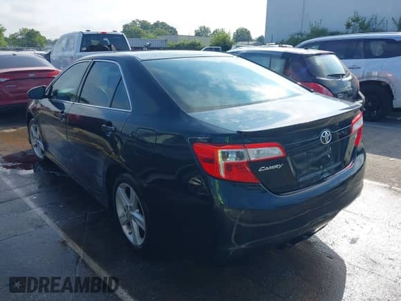 2012 Toyota Camry LE с VIN 4T1BF1FK3CU118235, выставлен на аукционе IAAI как лот 43015541 с пробегом 263 480 миль миль и . История ставок и продаж доступна на DreamBid. Изображение 3.
