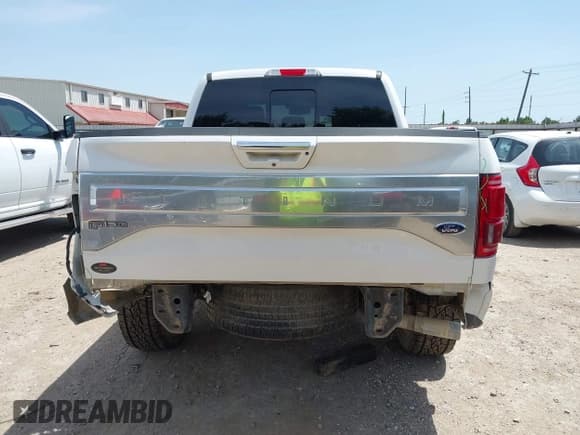 ✅ 2015 Ford F-150 XLT • VIN: 1FTEW1EG2FFC77187 • Lot: 42251926. Listed on IAAI with 87,657 mi. Free auction sales archive from the USA and detailed vehicle history report at DreamBid. Image 16.