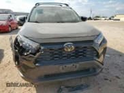 ✅ 2020 Toyota RAV4 LE • VIN: 2T3G1RFV9LC129309 • Лот: 93099575. Опубликован ранее на Copart с пробегом 63 690 миль. Бесплатный доступ к архиву аукционных продаж из США и подробный отчёт об истории автомобиля на DreamBid. Изображение 5.