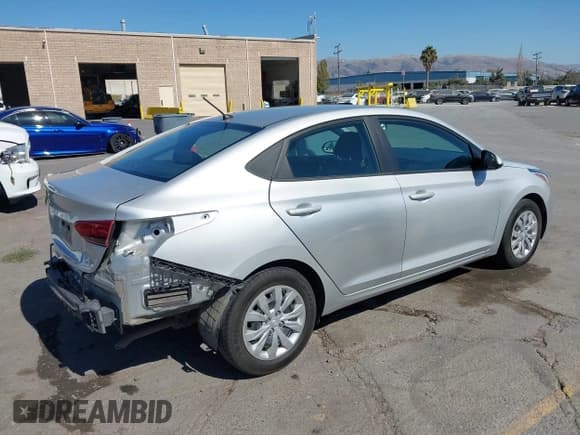 ✅ 2021 Hyundai Accent SEL • VIN: 3KPC24A63ME140445 • Lot: 43282460. Listed on IAAI with 93,336 mi. Free auction sales archive from the USA and detailed vehicle history report at DreamBid. Image 4.