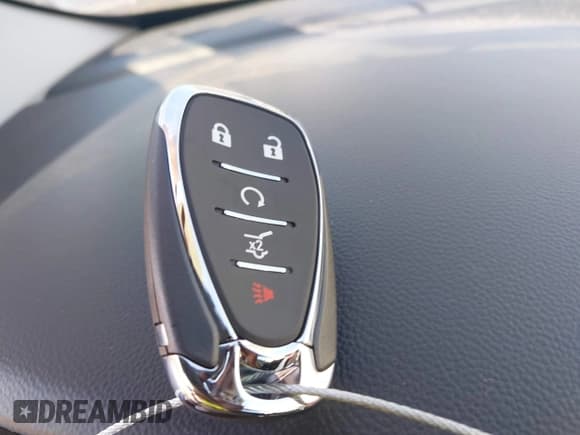 ✅ 2018 Chevrolet Traverse LT Cloth • VIN: 1GNERGKW3JJ261356 • Lot: 43535384. Wystawiony na IAAI z przebiegiem 161 215 mil. Bezpłatny archiwum sprzedaży aukcyjnych z USA i szczegółowy raport historii pojazdu na DreamBid. Zdjęcie 11.