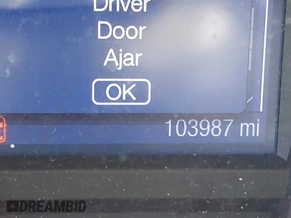 ✅ 2017 Ford Police Interceptor • VIN: 1FAHP2MK8HG123737 • Lot: 42128028. Wystawiony na IAAI z przebiegiem 103 987 mil. Bezpłatny archiwum sprzedaży aukcyjnych z USA i szczegółowy raport historii pojazdu na DreamBid. Zdjęcie 15.