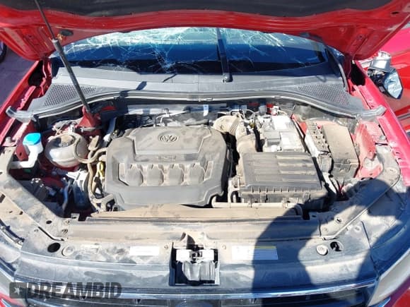 ✅ 2024 Volkswagen Tiguan SE R-Line Black • VIN: 3VVCB7AX9RM230725 • Lot: 43480797. Wystawiony na IAAI z przebiegiem 16 386 mil. Bezpłatny archiwum sprzedaży aukcyjnych z USA i szczegółowy raport historii pojazdu na DreamBid. Zdjęcie 10.