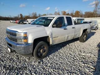 ✅ 2015 Chevrolet Silverado 2500HD Work Truck • VIN: 1GC2KUE81FZ532242 • Лот: 90492245. Опубликован ранее на Copart с пробегом 194 814 миль. Бесплатный доступ к архиву аукционных продаж из США и подробный отчёт об истории автомобиля на DreamBid. Изображение 1.