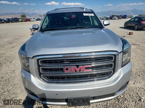 ✅ 2018 GMC Yukon XL SLT • VIN: 1GKS2GKC4JR185786 • Lot: 71130145. Listed on Copart with 132,850 mi. Free auction sales archive from the USA and detailed vehicle history report at DreamBid. Image 5.